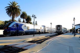 Amtrak Pacific Surfliner and Amtrak Coast Starlight Train
